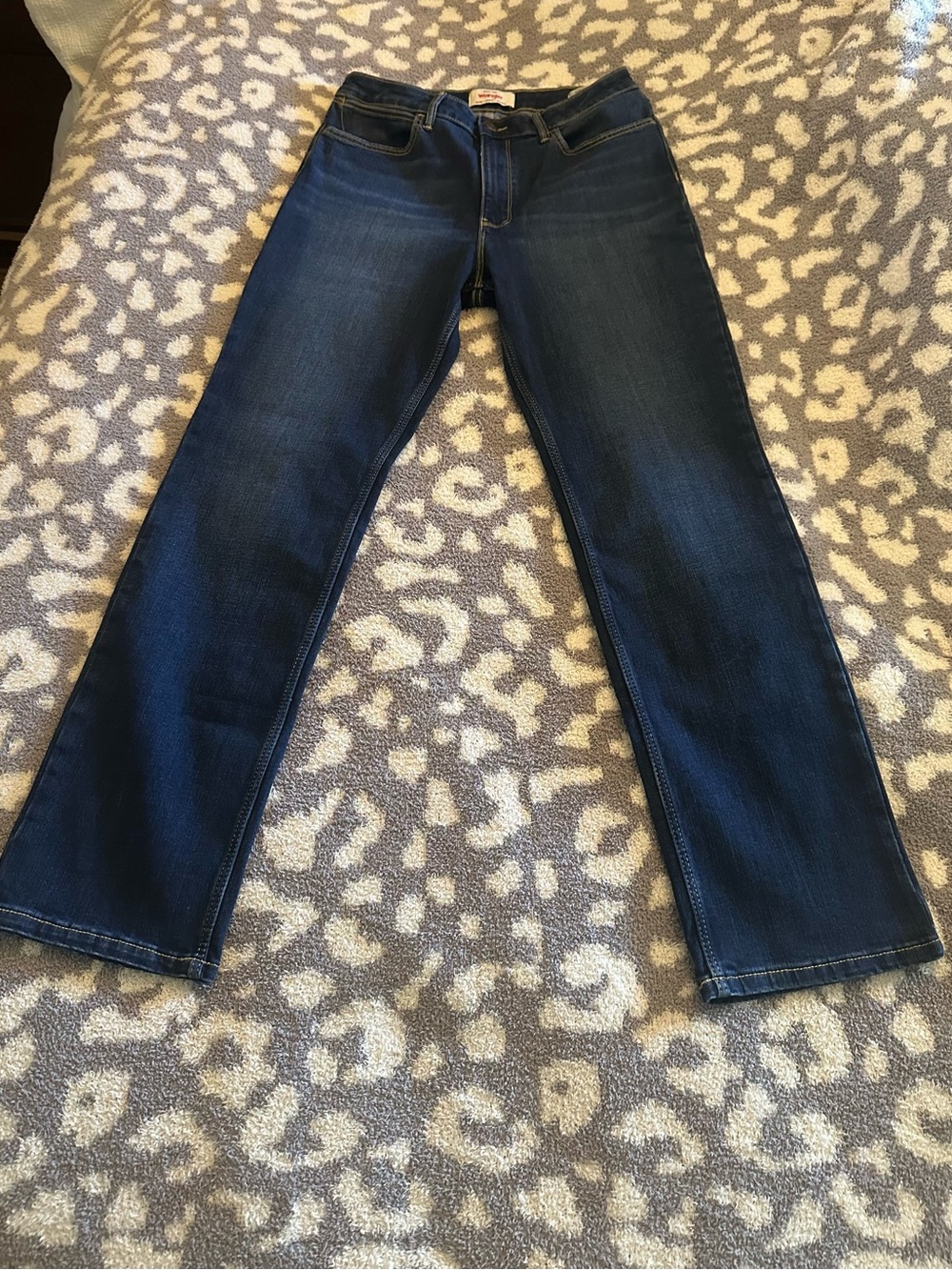 Wrangler High Rise True Straight Fit Jean Berry Dark NWOT Size 10 - Picture 4 of 8